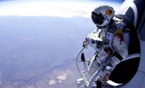 Murió Félix Baumgartner, el deportista extremo que saltó desde la estratósfera