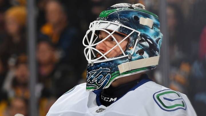 Silovs traded to Penguins by Canucks for Stillman, draft pick