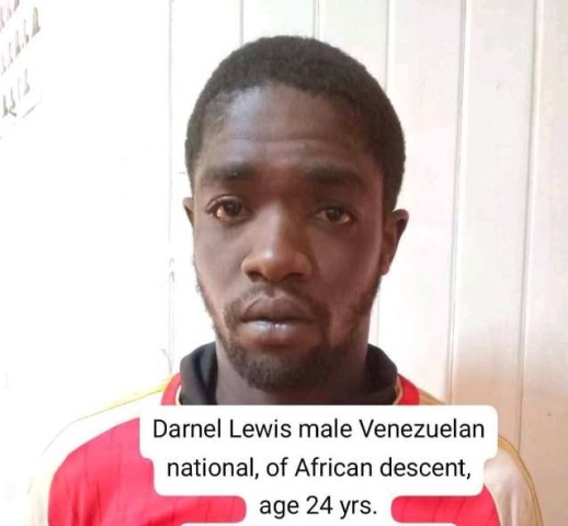 Detenido un presunto venezolano por posesión de armas en Guyana