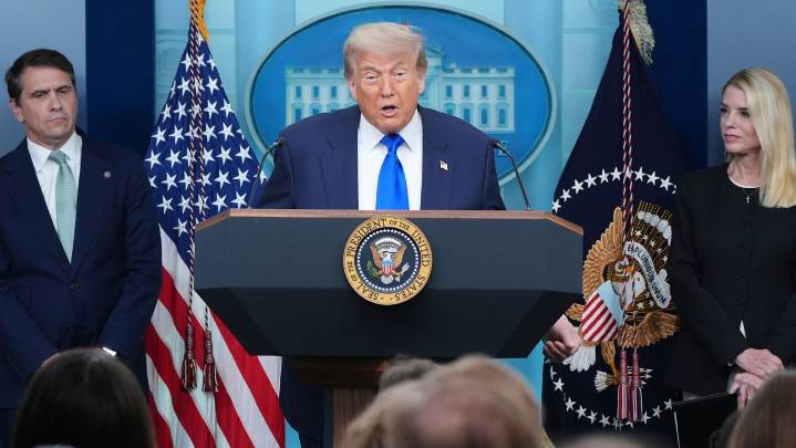 Trump calls his supporters 'weaklings' for Epstein 'hoax'