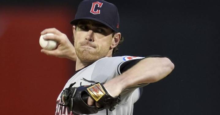 Pitcher Shane Bieber heading to Blue Jays in deal with Guardians