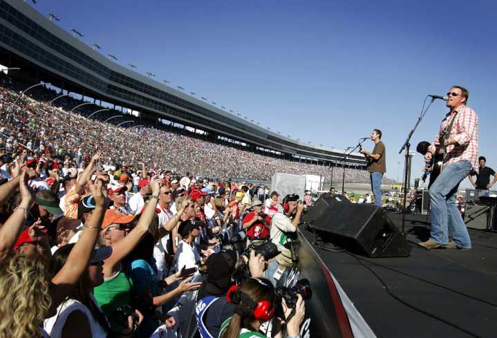 Country music singer’s brother and family killed in Texas floods