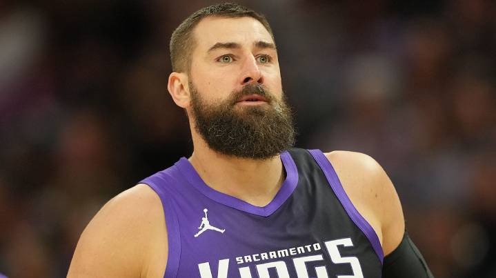 Jonas Valanciunas fully commits to Nuggets after Panathinaikos rumors