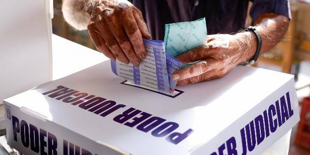 INE multará a ganadores de elección judicial que aparecen en acordeones