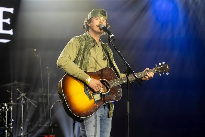 Country music singer kicked out of own concert: ‘You gotta get the (expletive) outta here’