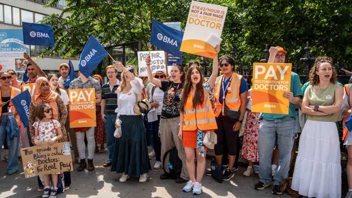 Hero doctor crosses picket to treat 6 patients after striking union blocks cancer tests