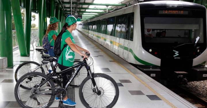 Estos son los horarios y las recomendaciones para viajar en el Metro de Medellín durante la Feria de las Flores