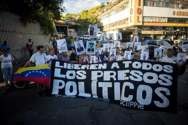Denuncian que al menos 17 presos políticos en Venezuela están sometidos a aislamiento prolongado