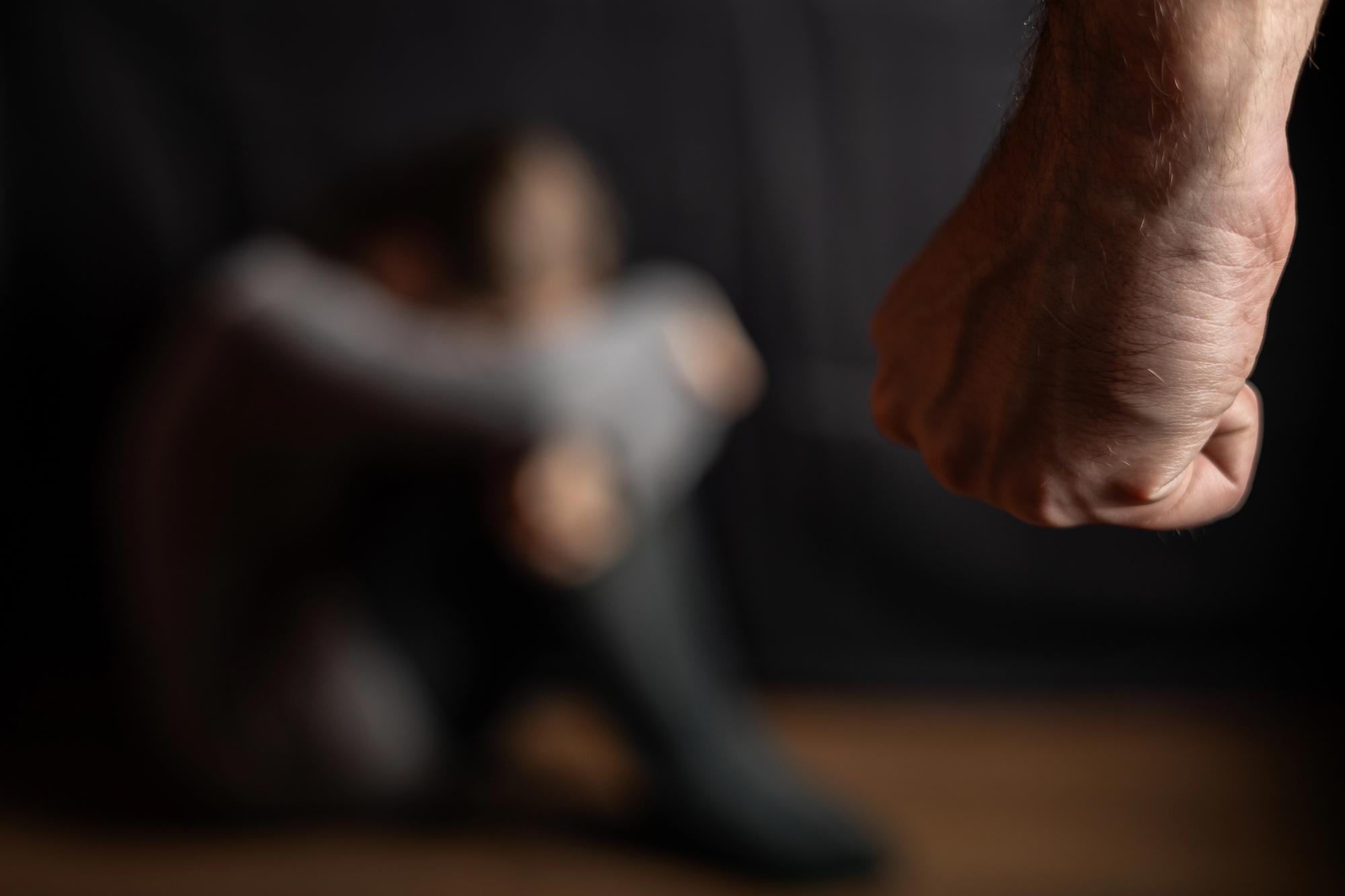 ¿Tu ex es violento y está sin papeles? El gobierno quiere que lo denuncies al ICE
