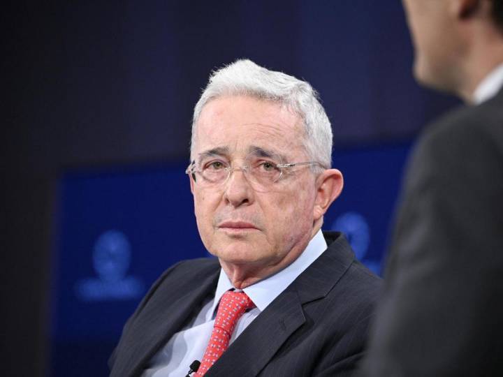 Fallo histórico: Álvaro Uribe declarado culpable de fraude procesal y sobornos