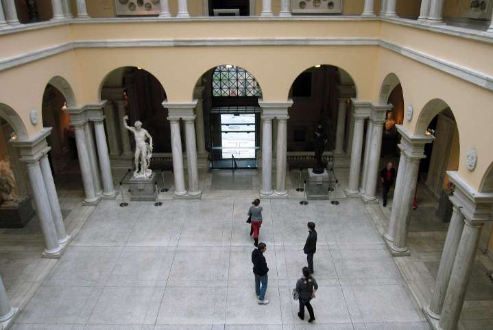 Walters Art Museum board not subject to public records law