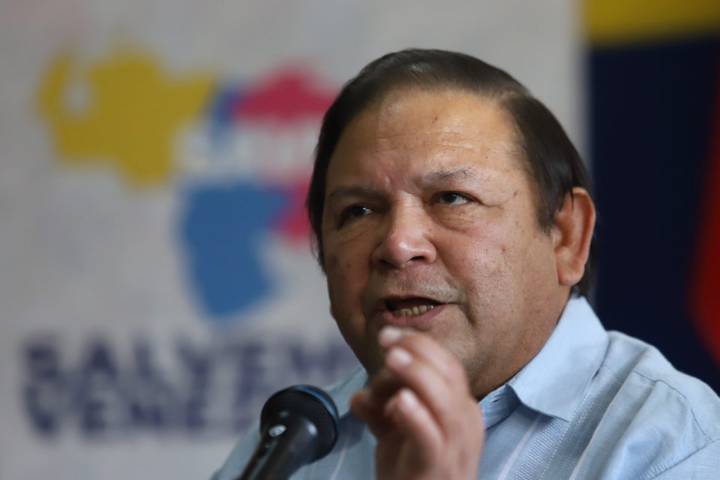 Andrés Velásquez a Nicolas Maduro: Ni que te vistas de seda, nadie te quiere