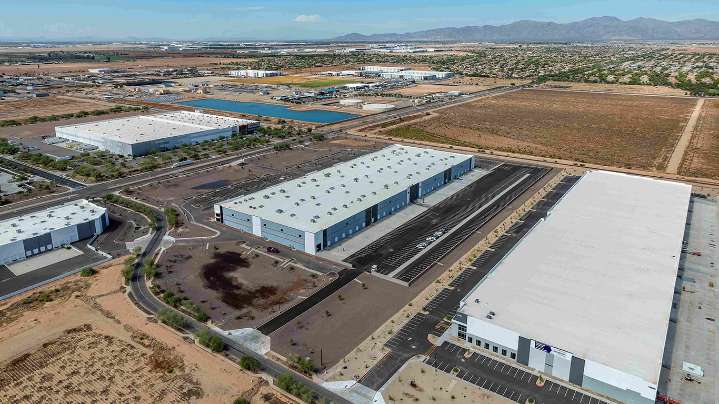 JLL sells Blue Cactus Logistics in Surprise