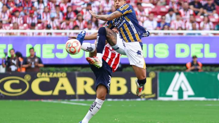Atlético de San Luis tuvo a Chivas contra la pared y los dejó vivir