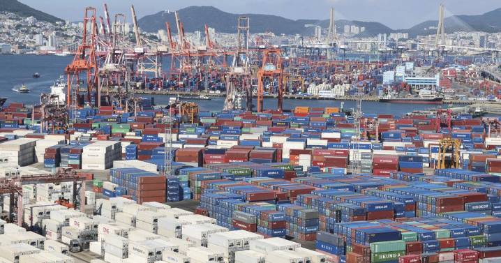 The Latest: Wall Street and US trading partners worldwide respond to Trump's new tariffs