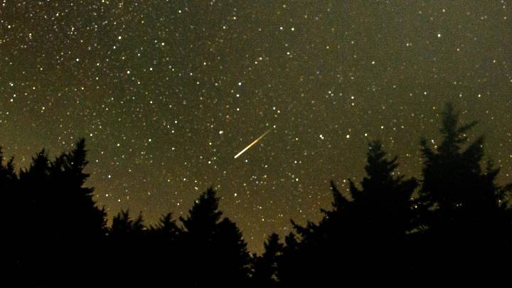 It's Peak Time to Spot Bright Fireballs During the Dazzling Perseids Meteor Shower