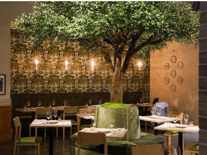 Chorney-Booth: L’Olivo takes a big swing by going small