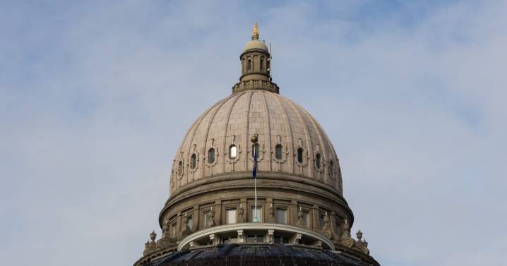 Lawsuit challenges Idaho restrictions on single