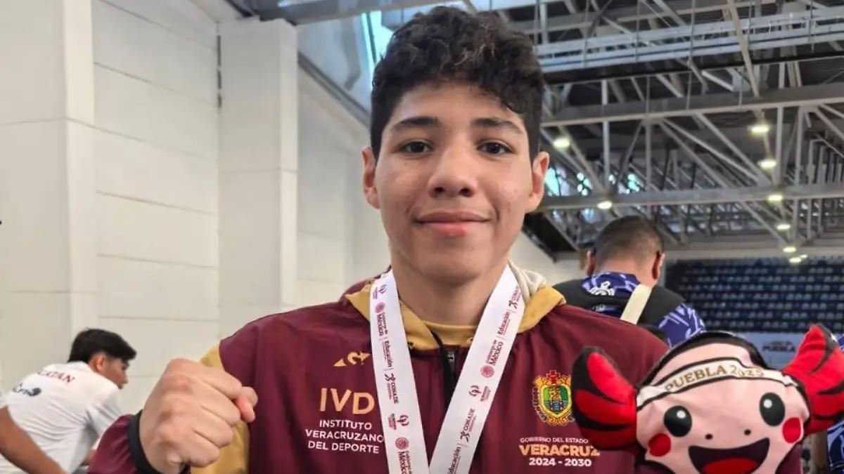 ¡Orgullo para Zongolica! Ángel y Diego ganan medallas de plata y bronce en Nacional de Box