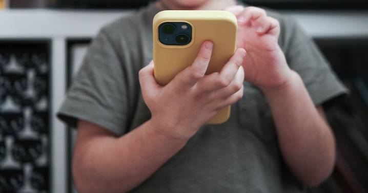 British kids will spend up to four hours a day glued to phones this summer