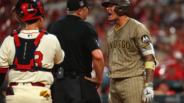 Tempers flare, benches clear, Padres win in St. Louis