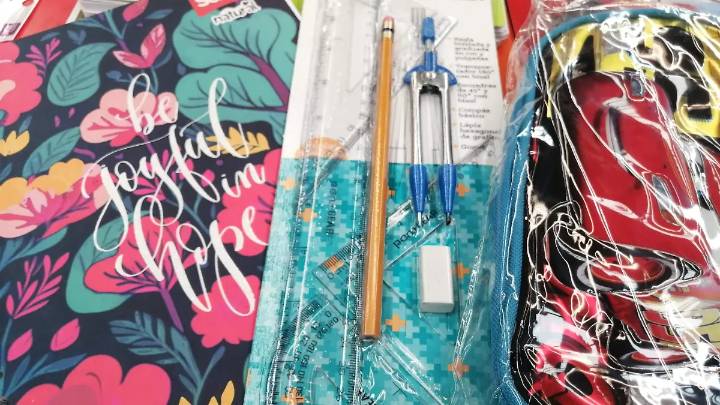 Regreso a clases impulsa ventas; estos son los precios de útiles escolares en papelerías de Orizaba