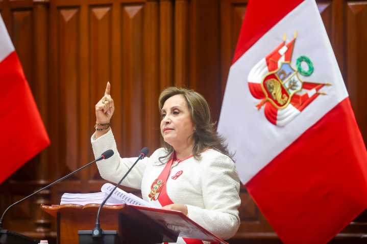 Dina Boluarte responsabiliza a gobiernos anteriores por la inseguridad