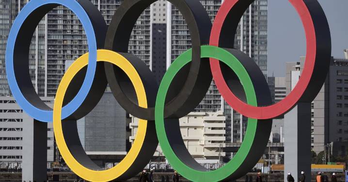 Comité olímpico y paralímpico de Estados Unidos veta a mujeres transgénero de todos los deportes