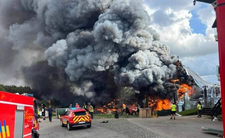 Escenario de Tomorrowland se incendió en Bélgica a horas de comenzar el evento