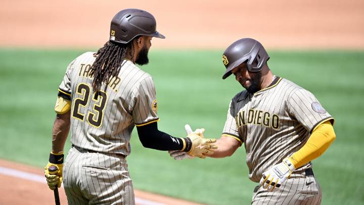 Padres have a grand (slam) old time in blowout win of Nationals