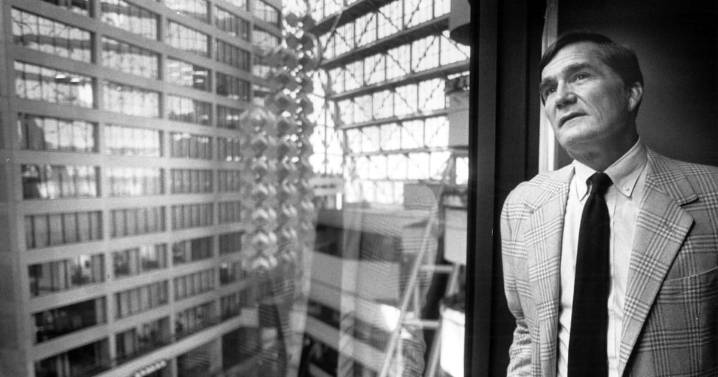Tom Cousins, seminal Atlanta developer and philanthropist, dies