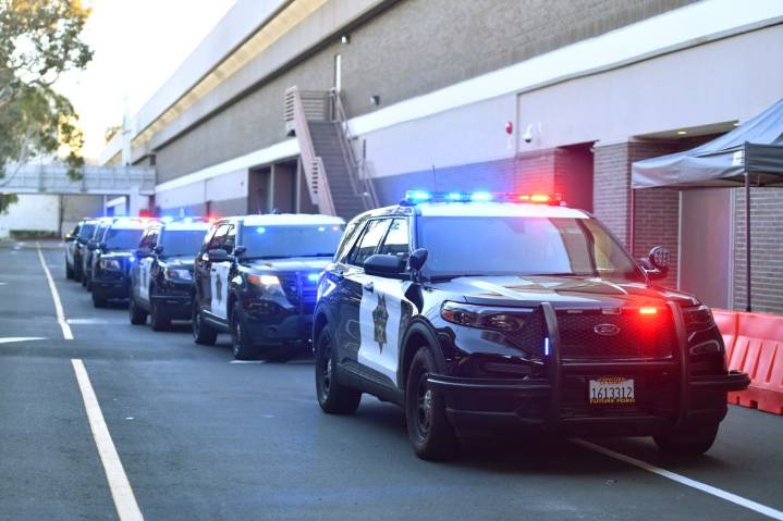 Concord: Smash-and-grab robbers steal jewelry at Sunvalley Mall