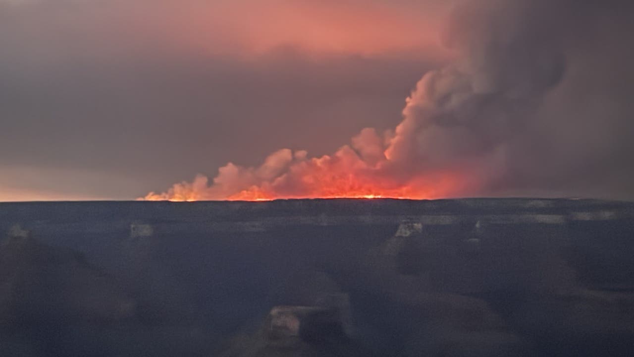 Wildfire destroys historic Grand Canyon lodge