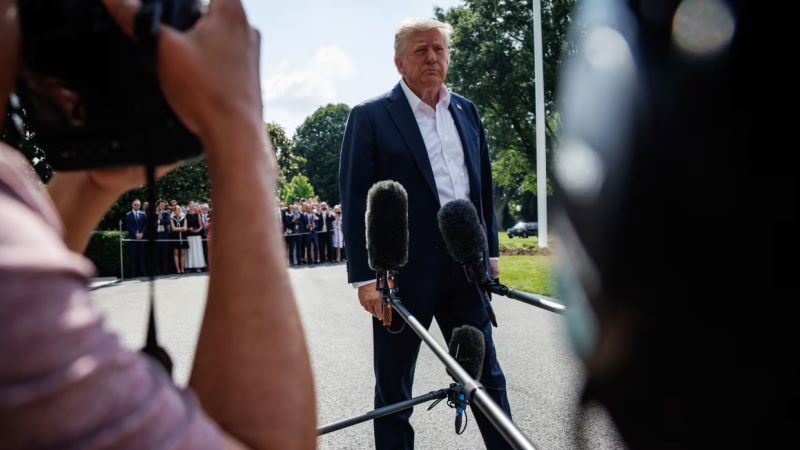 Las consecuencias de Epstein plantean una prueba de lealtad: ¿Trump o MAGA?