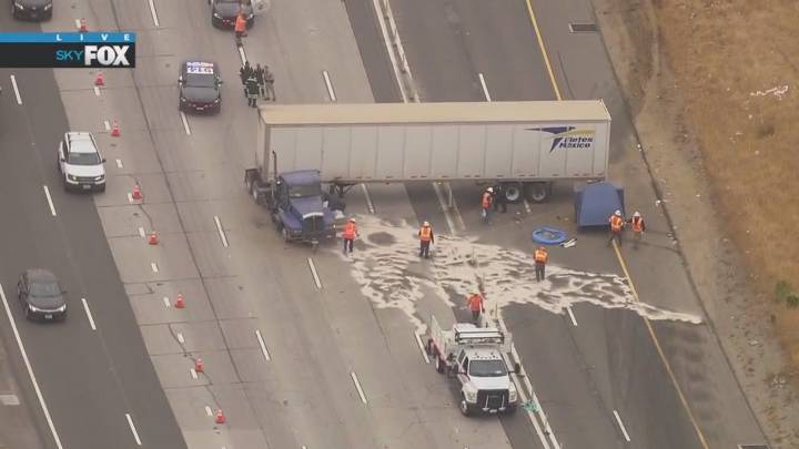 Jackknifed big rig shuts down westbound 91 Freeway lanes in Yorba Linda