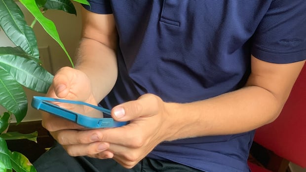 Online misogyny seeping into classrooms in 'frightening' ways, teachers and experts say