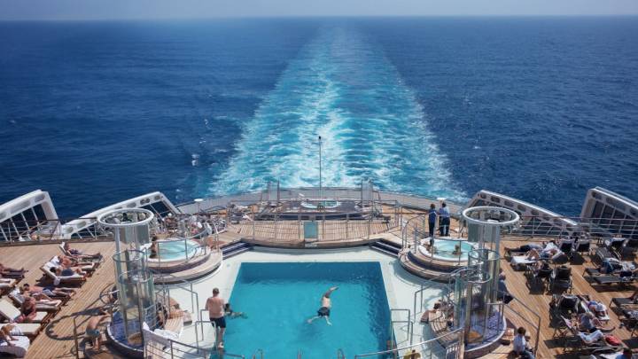 What is a Transatlantic Cruise and Should You Take One?