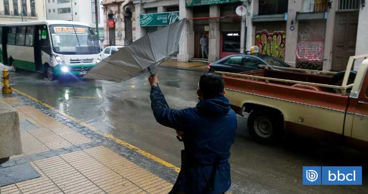 Anuncian ráfagas de viento sobre 100 km/h para 9 regiones: revisa las zonas afectadas