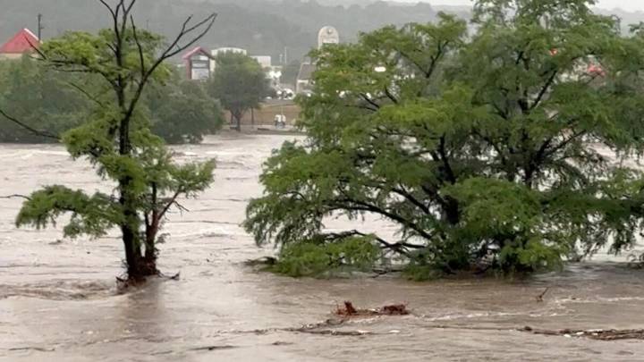 How Texas lawmakers repeatedly failed to take action on flooding