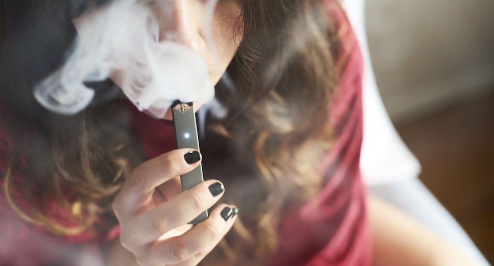 Juul logra autorización de FDA para vender su vapeador, tras presentar 110 estudios científicos