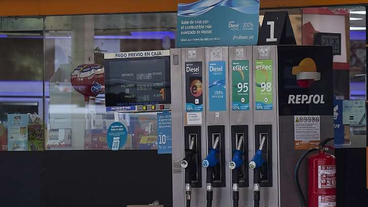 La tensión internacional y los precios de las gasolinas marcan la inflación de junio, que sube tres décimas y cierra con un 2,3%