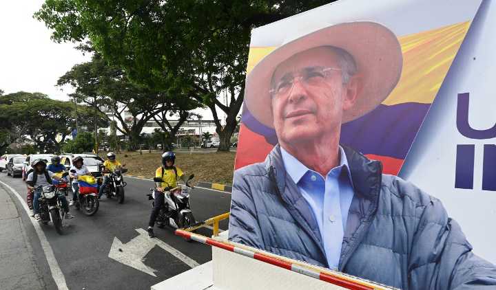 Declaran culpable al expresidente colombiano Álvaro Uribe en juicio histórico