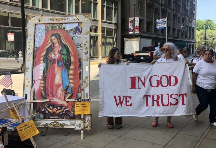 La pastora Julie Contreras llama a la clemencia y a la compasión hacia las familias inmigrantes