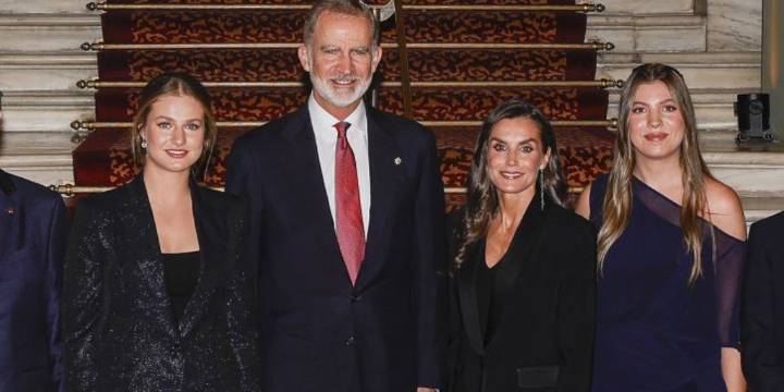 Los estilismos combinados de la Reina Letizia y sus hijas para los Premios Princesa de Girona 2025