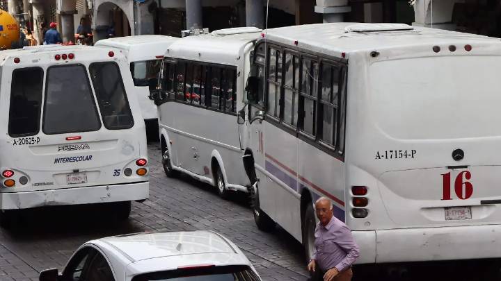 Prórroga para el pago de refrendo de transporte público, en análisis: Hacienda