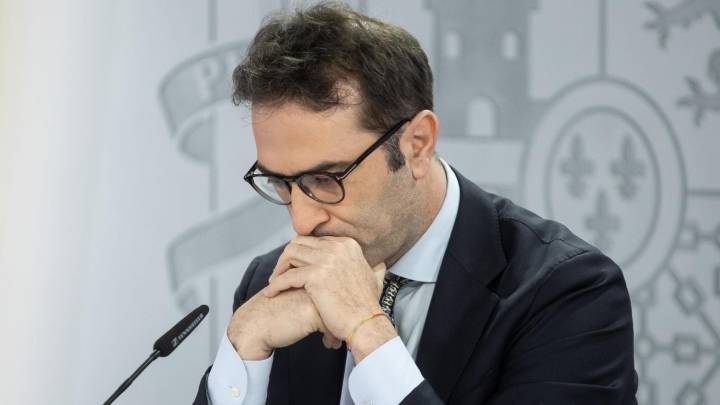 Bruselas inicia un expediente a España por las condiciones impuestas a la OPA del BBVA sobre el Sabadell