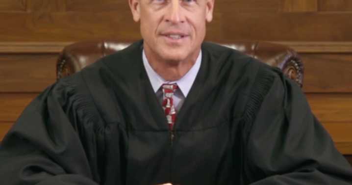 Federal judge dismisses lawsuit against new election law