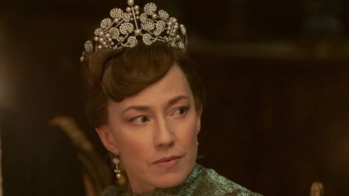 Carrie Coon Pokes Fun at HBO Max Glitch That Caused ‘The Gilded Age’ to Air in Spanish