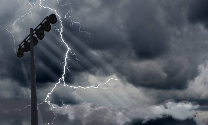 1 dead, 13 hit by lightning strike in N.J. town, police chief says
