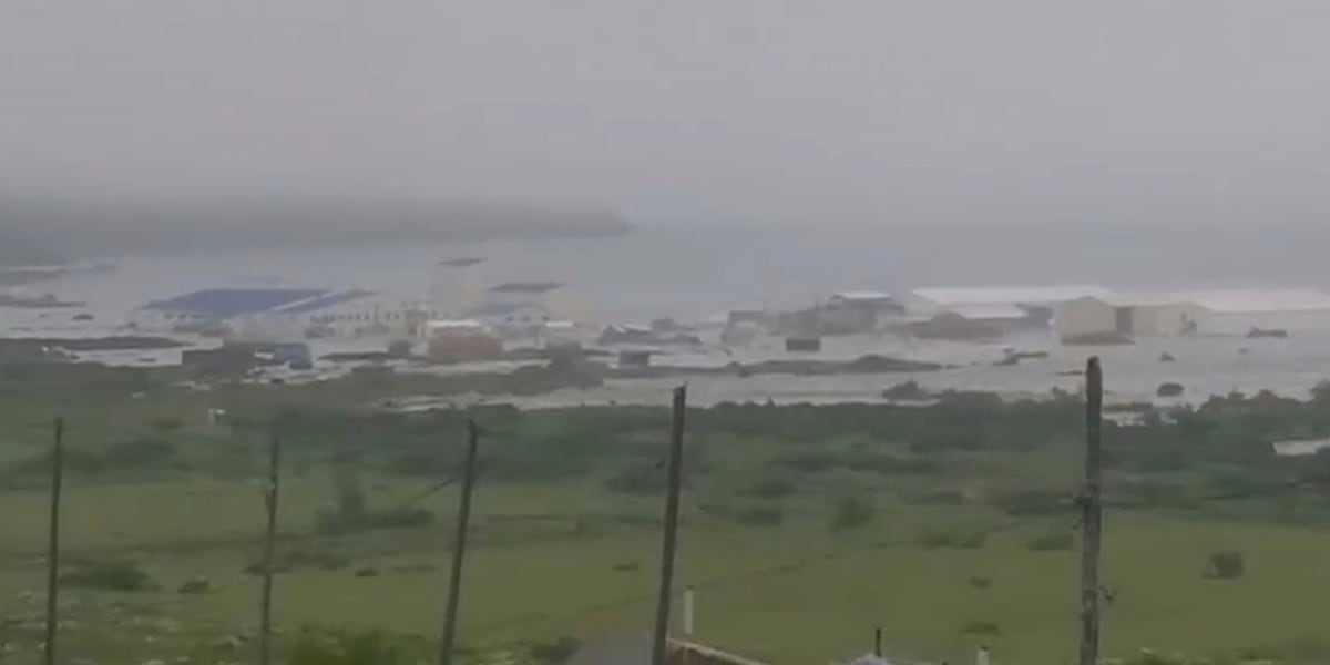 8.8-magnitude earthquake hits Russia, sends tsunami into coasts of Japan, Alaska and Hawaii